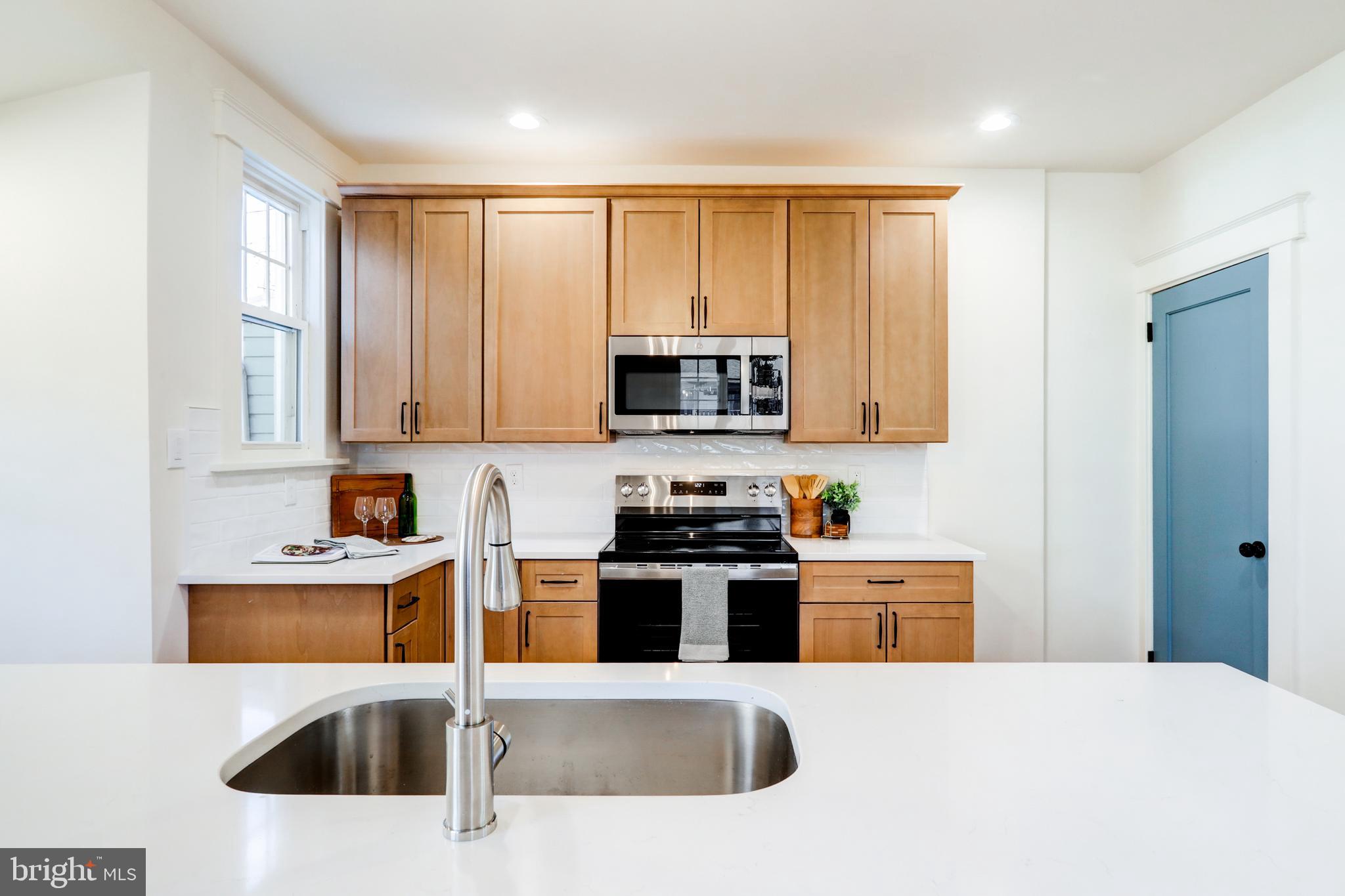 1121 West Clay Street Lancaster, PA 17603 - Photo 8 of 38