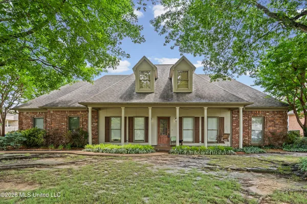 $329,900 | 159 Cross Creek Drive, Hernando, MS 38632
