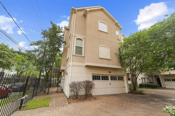 $3,100 | 2418 Ralph Street, Unit A, Houston, TX 77006