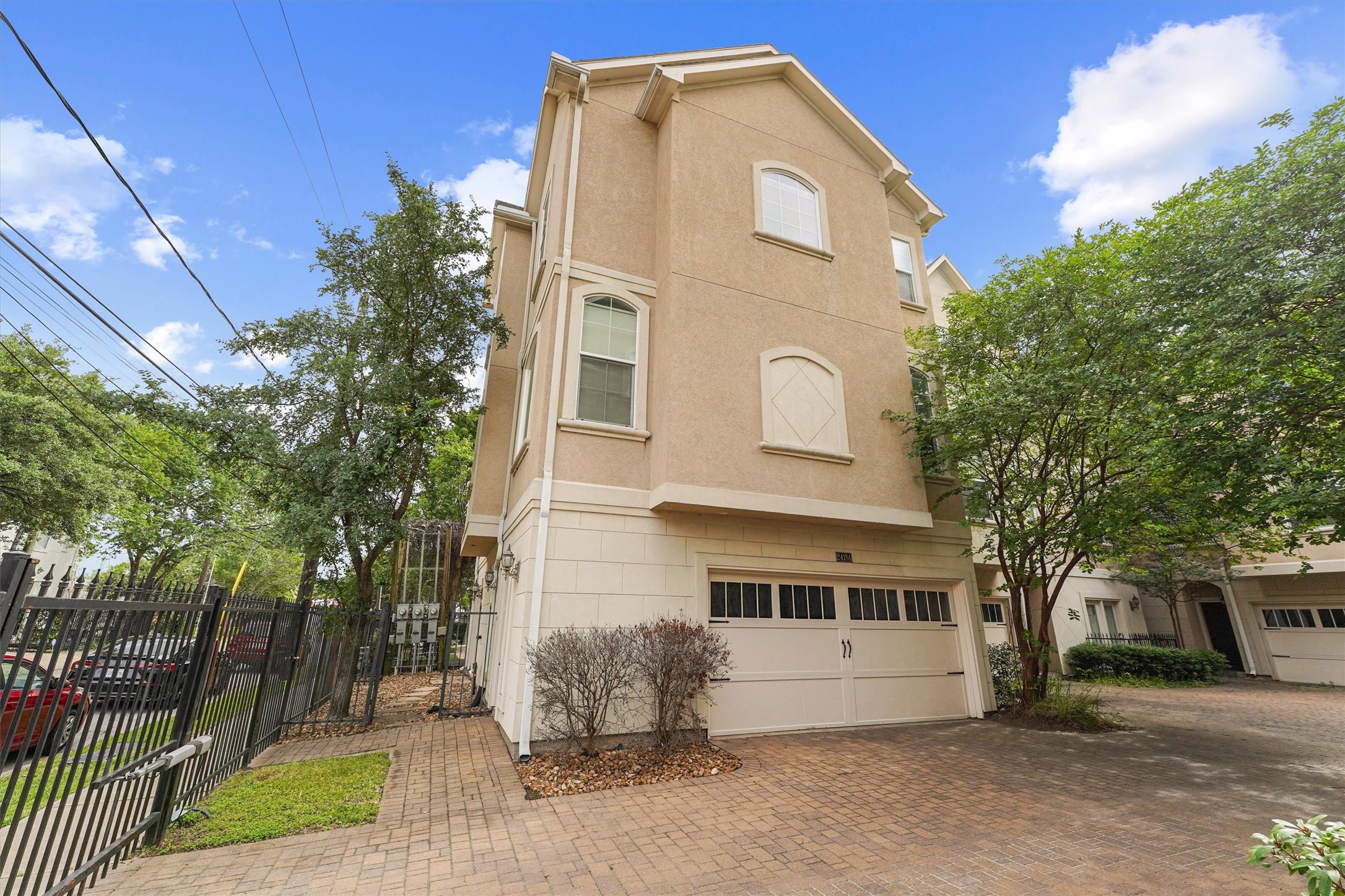 2418 Ralph Street, Unit A Houston, TX 77006 - Photo 1 of 6