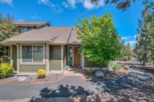 $435,000 | 10737 Village Loop, Redmond, OR 97756