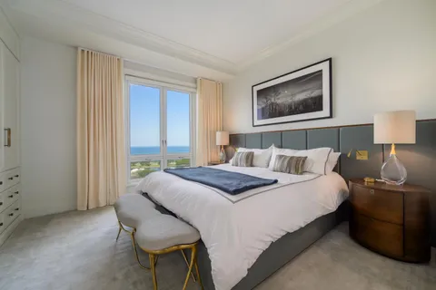 $2,999,000 | 2550 North Lakeview Avenue, Unit N1904, Chicago, IL 60614