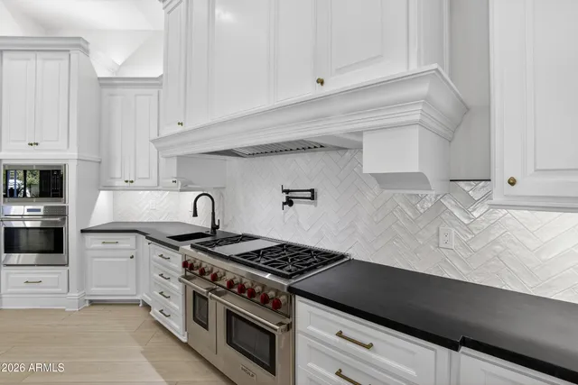 $3,200,000 | 2748 East Warbler Road, Gilbert, AZ 85297