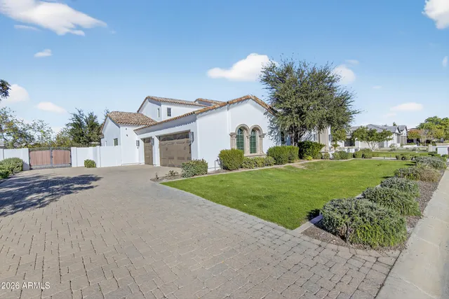 $3,200,000 | 2748 East Warbler Road, Gilbert, AZ 85297