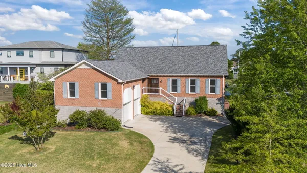 $715,000 | 904 Coral Court, New Bern, NC 28560