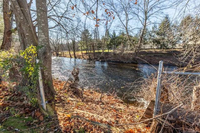 $325,000 | 15 Cracow Avenue, Windham, CT 06280