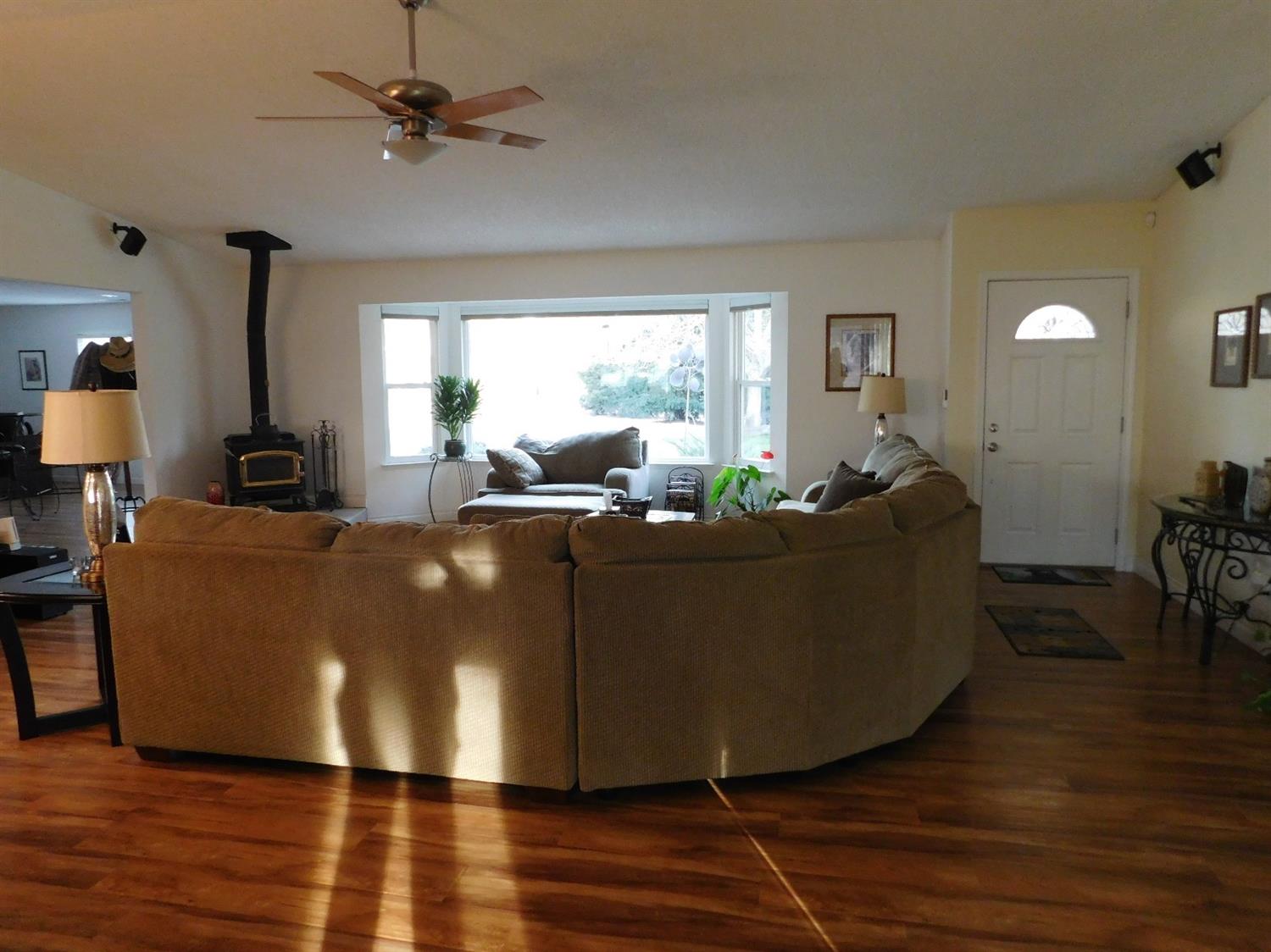 15266 Mark Road Madera, CA 93636 - Photo 2 of 14 Gallery Image 2