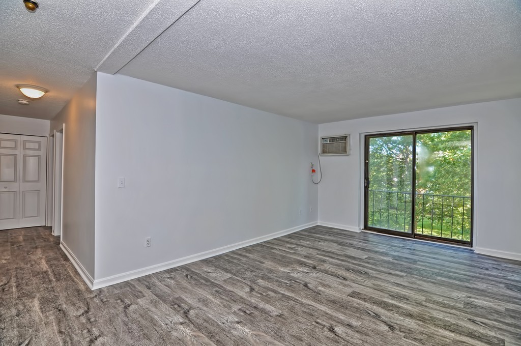 151 King Street, Unit 308 Franklin, MA 02038 - Photo 13 of 29