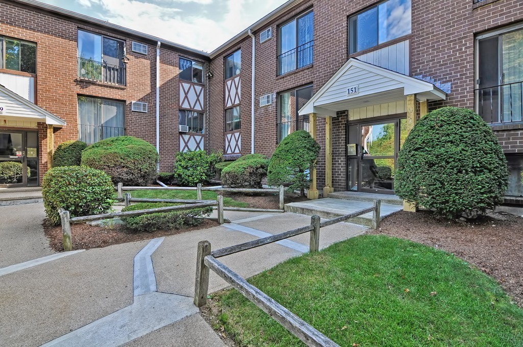 151 King Street, Unit 308 Franklin, MA 02038 - Photo 27 of 29