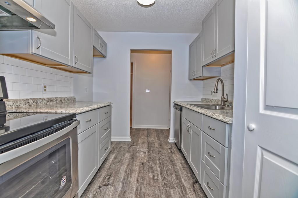 151 King Street, Unit 308 Franklin, MA 02038 - Photo 4 of 29