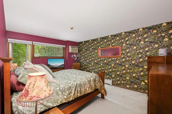 $172,900 | 12600 Parkwood Drive, Unit 307, Burnsville, MN 55337