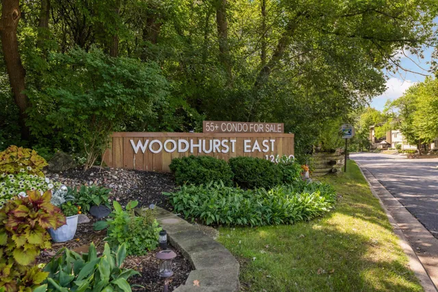 $175,000 | 12600 Parkwood Drive, Unit 307, Burnsville, MN 55337