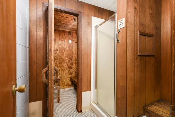 $172,900 | 12600 Parkwood Drive, Unit 307, Burnsville, MN 55337