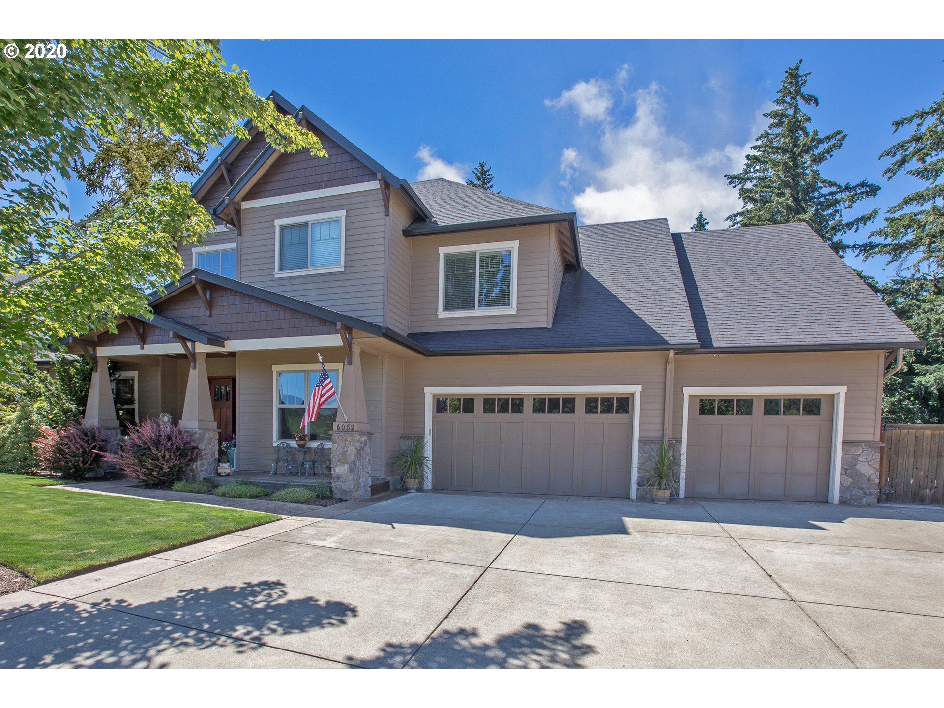 6082 Graystone Loop Springfield, OR 97478 - Photo 2 of 32