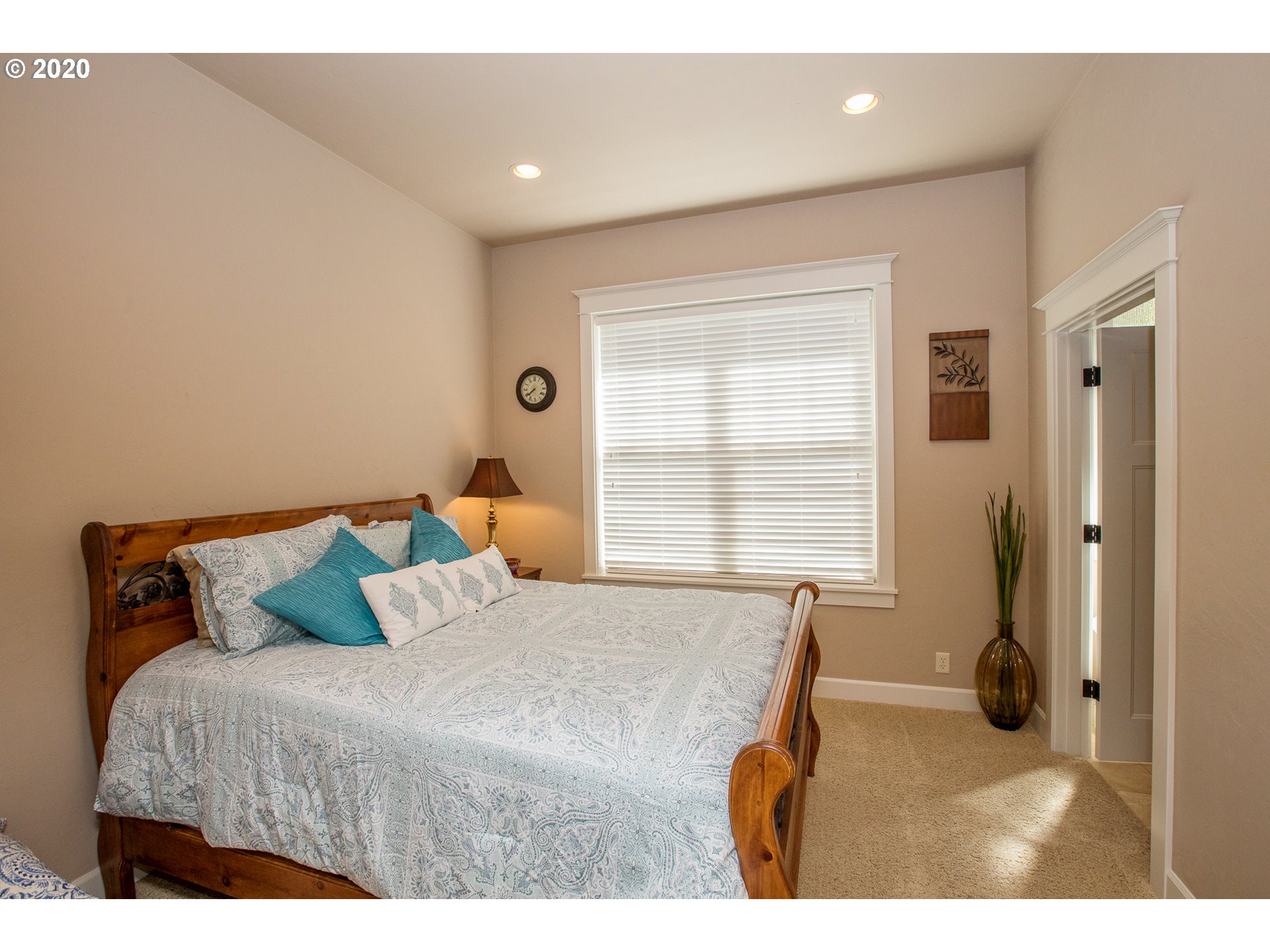 6082 Graystone Loop Springfield, OR 97478 - Photo 13 of 32