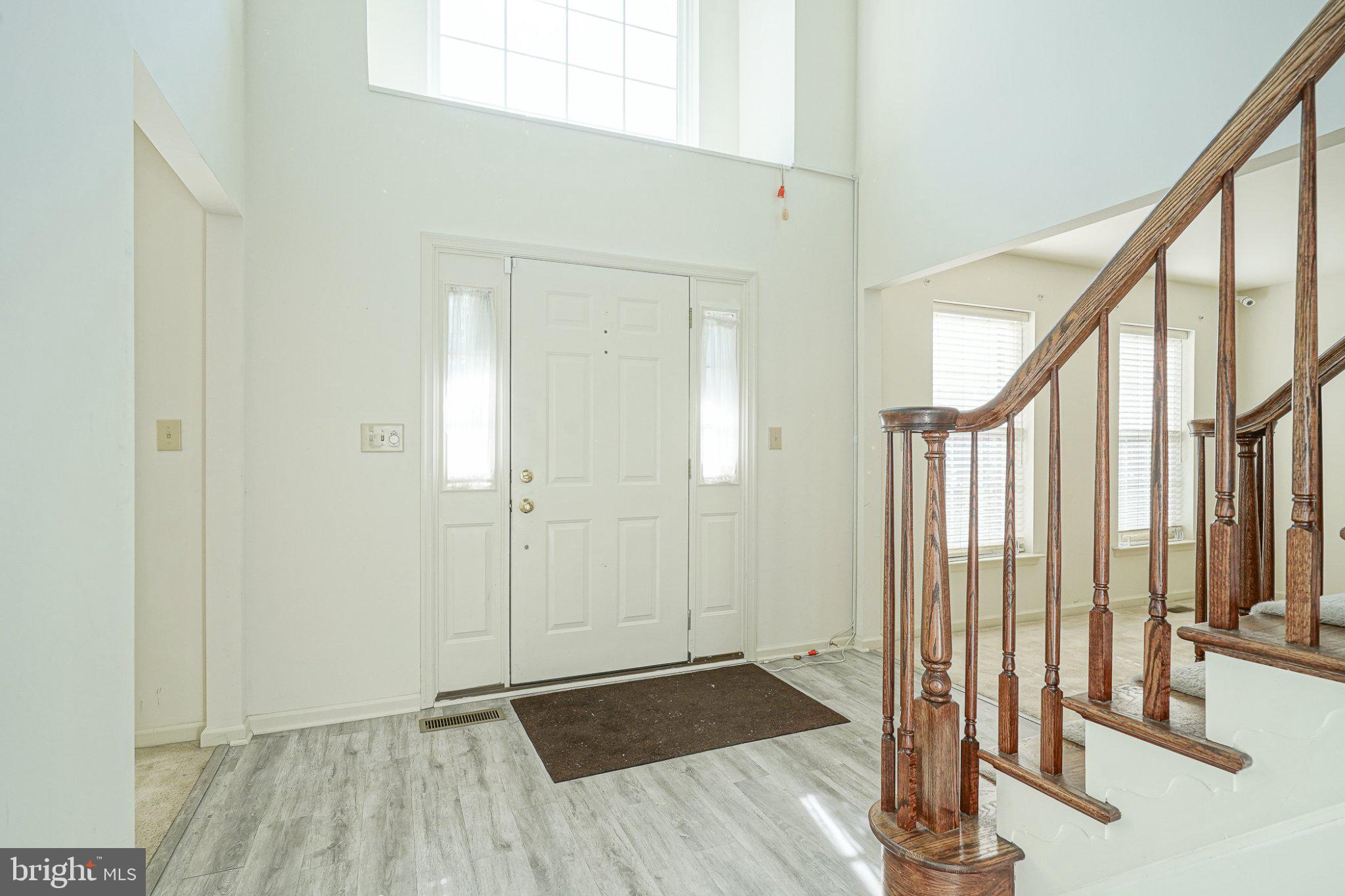 160 Quiet Road Sicklerville, NJ 08081 - Photo 4 of 24 Welcoming entryway with natural light.