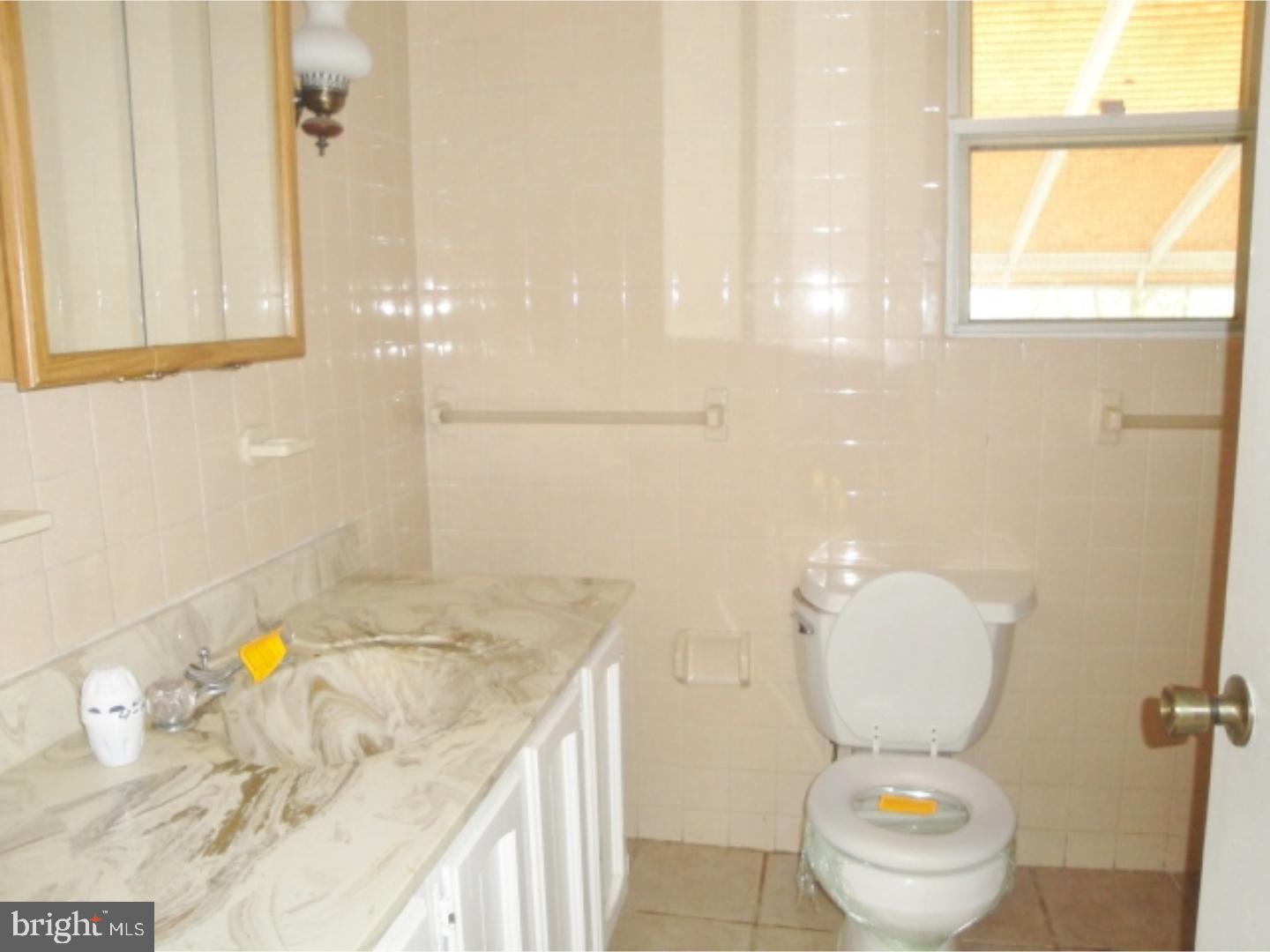 303 West Mill Road Maple Shade, NJ 08052 - Photo 7 of 12 Bathroom