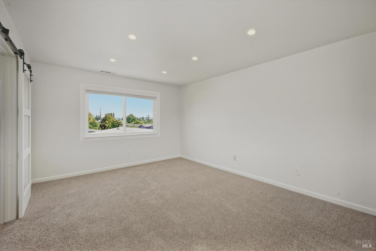 2148 Bock Street Santa Rosa, CA 95403 - Photo 23 of 40 Main bedroom
