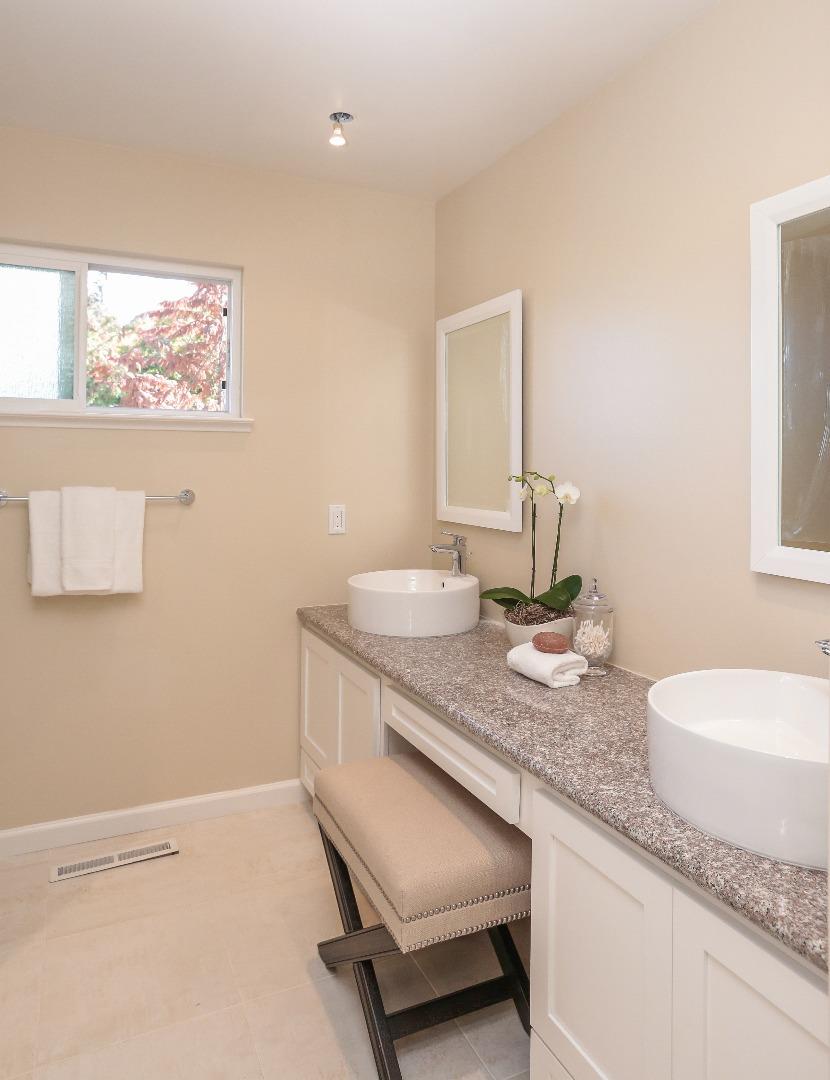 1000 Border Road Los Altos, CA 94024 - Photo 25 of 45 Gallery Image 25