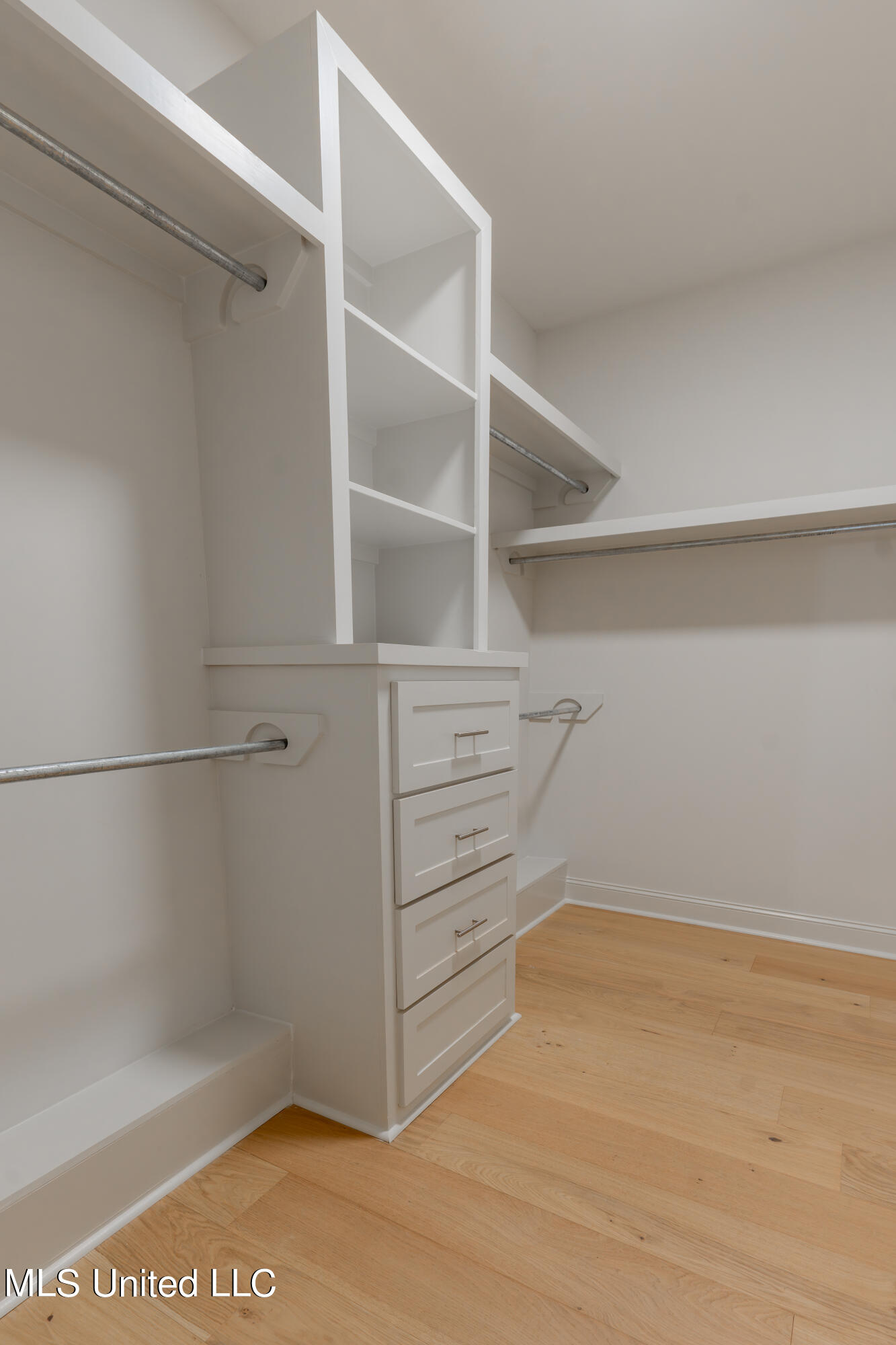 122 Trace Pointe Place Clinton, MS 39056 - Photo 41 of 85 53-PrimaryCloset