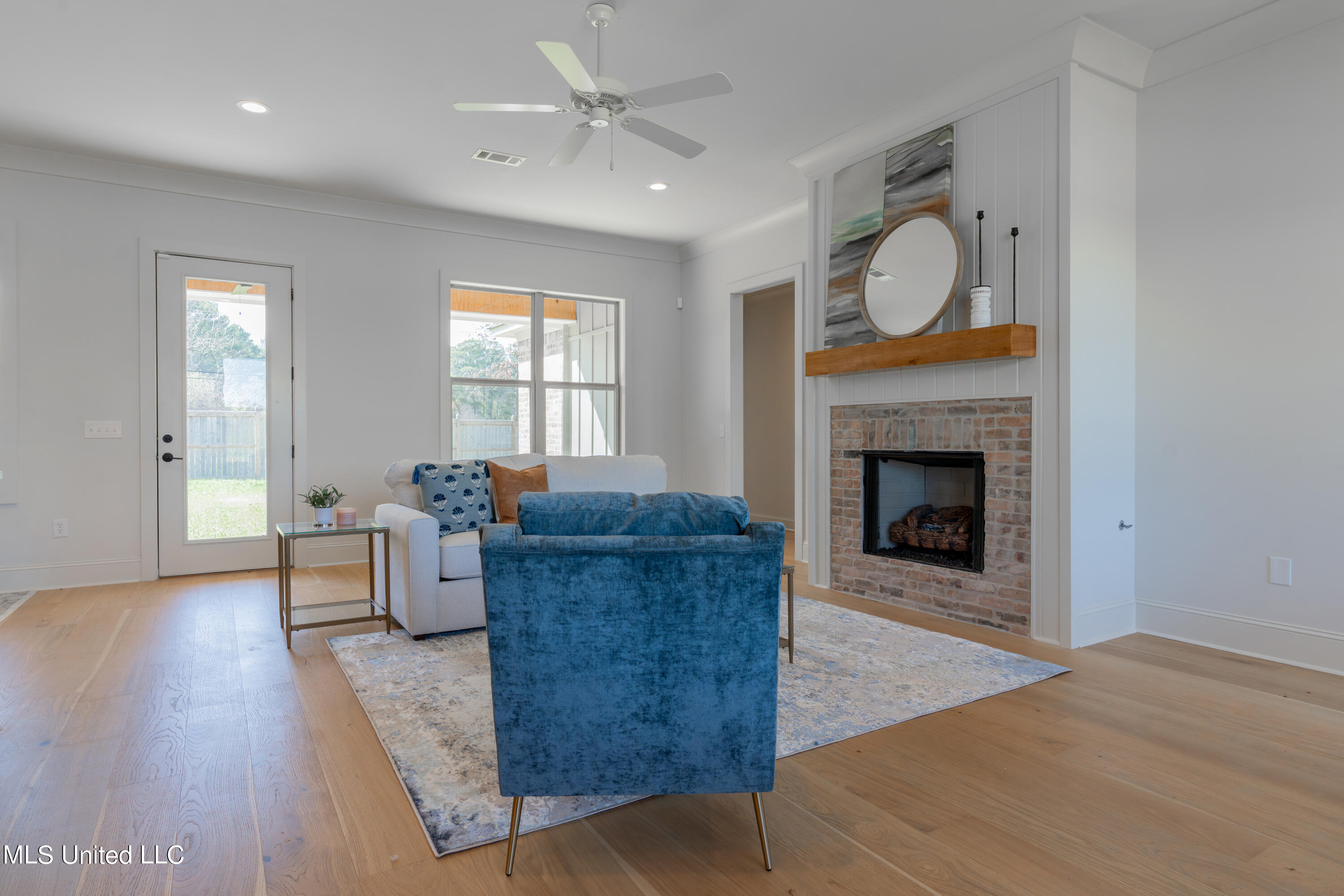 122 Trace Pointe Place Clinton, MS 39056 - Photo 10 of 85 21-LivingRoom(2)