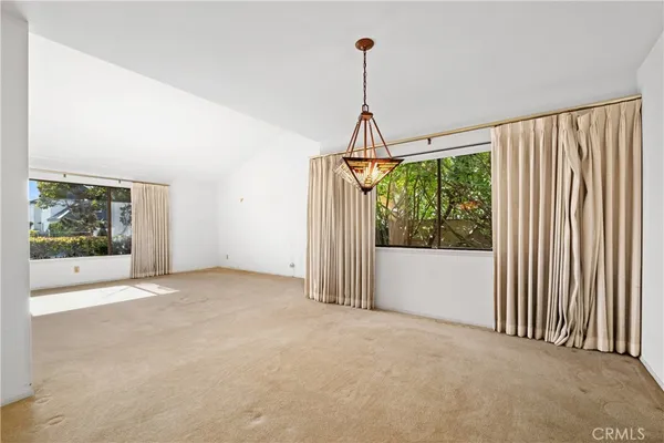 $2,995,000 | 34866 Doheny Place, Dana Point, CA 92624