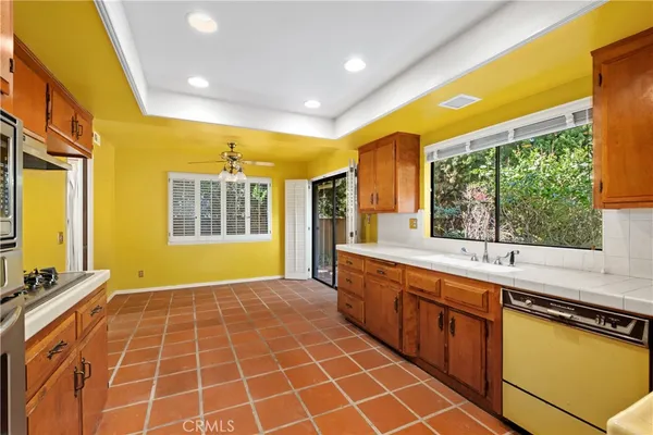 $2,995,000 | 34866 Doheny Place, Dana Point, CA 92624