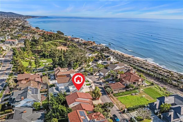 $2,995,000 | 34866 Doheny Place, Dana Point, CA 92624