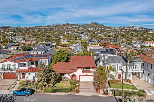 $2,995,000 | 34866 Doheny Place, Dana Point, CA 92624
