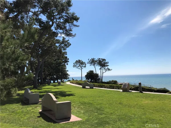 $2,995,000 | 34866 Doheny Place, Dana Point, CA 92624