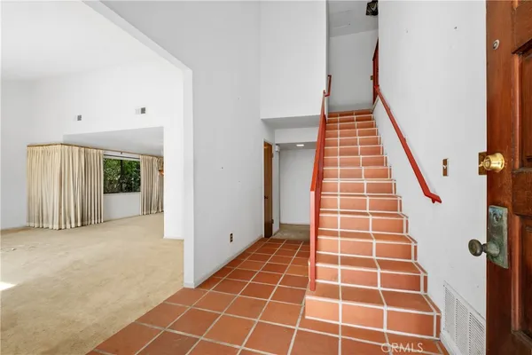 $2,995,000 | 34866 Doheny Place, Dana Point, CA 92624