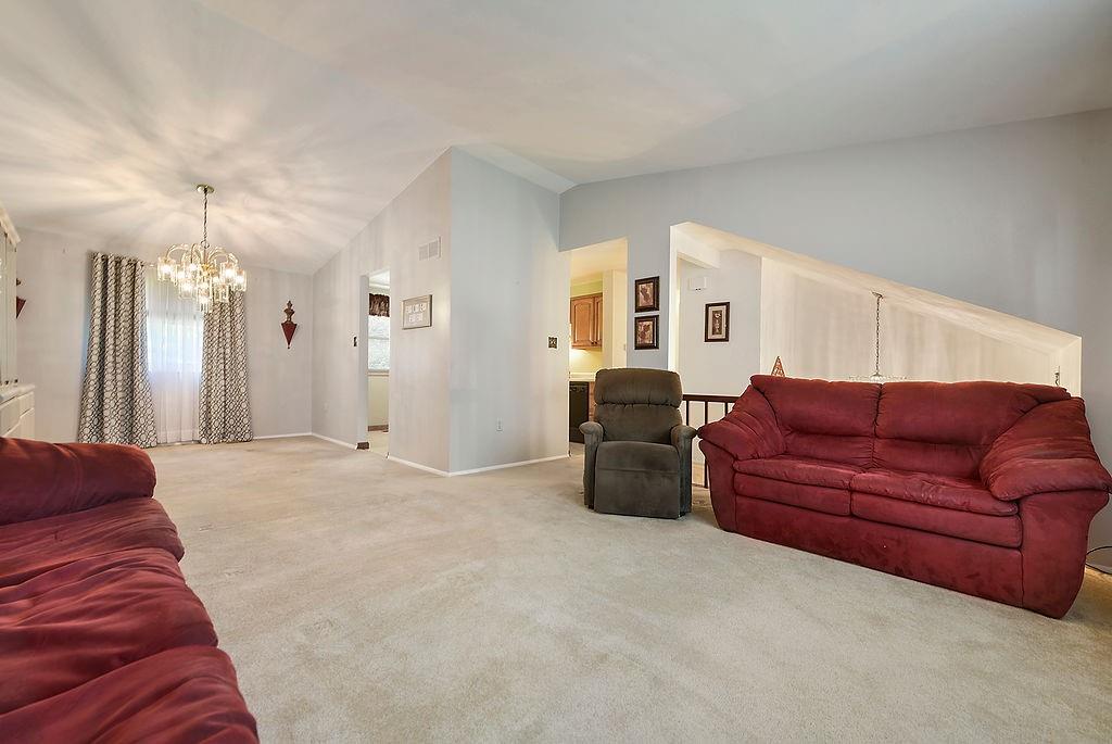 151 Summit Ridge Drive Bridgeville, PA 15017 - Photo 5 of 35 Gallery Image 5