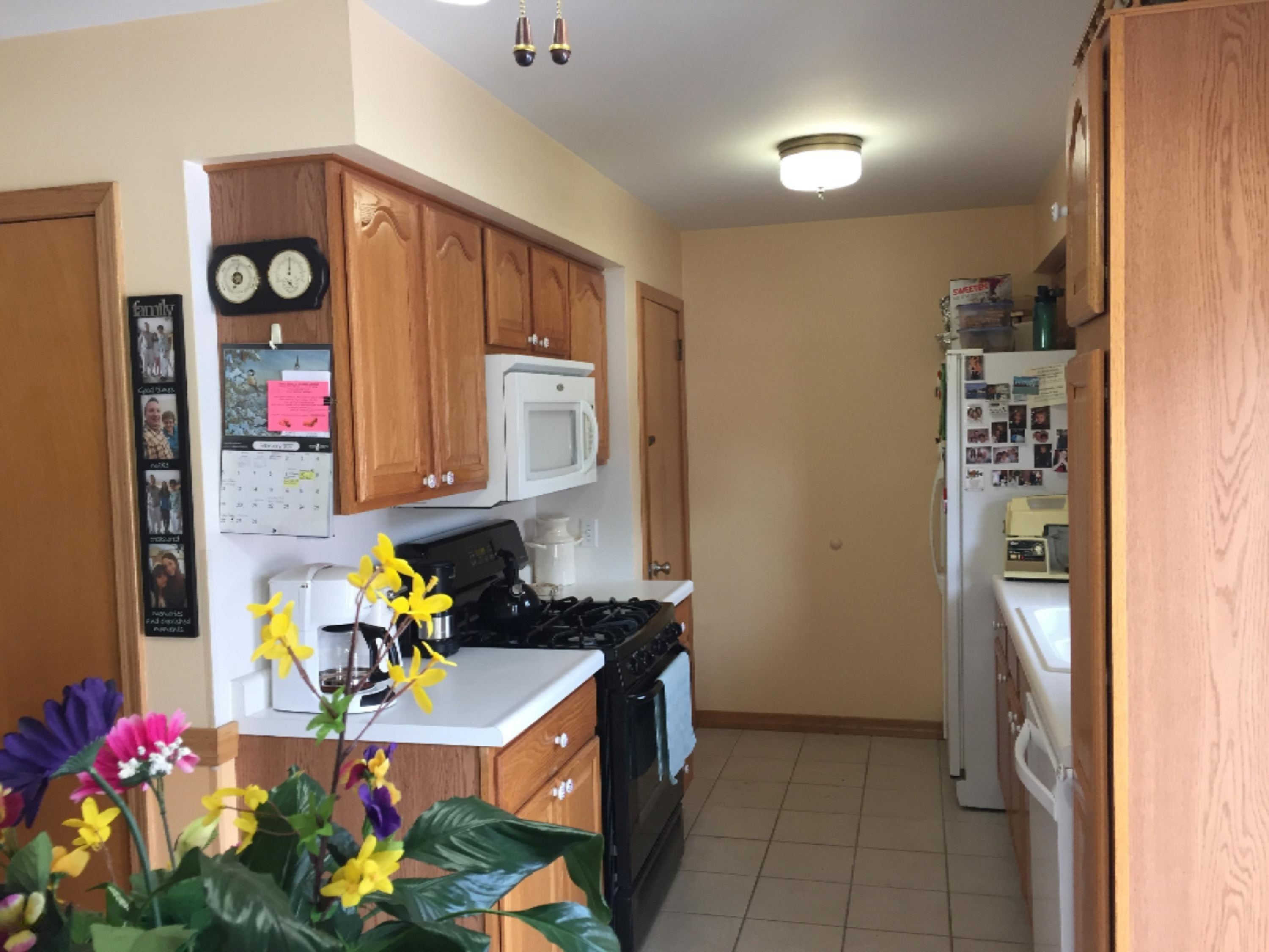 59 South Brooks Road Muskegon, MI 49442 - Photo 6 of 32 kitchen4