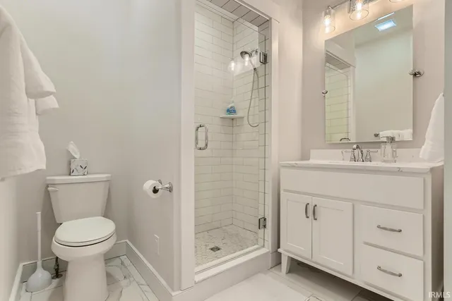 $2,500 | 110 West Water Street, Unit STUDIO, Newburgh, IN 47630