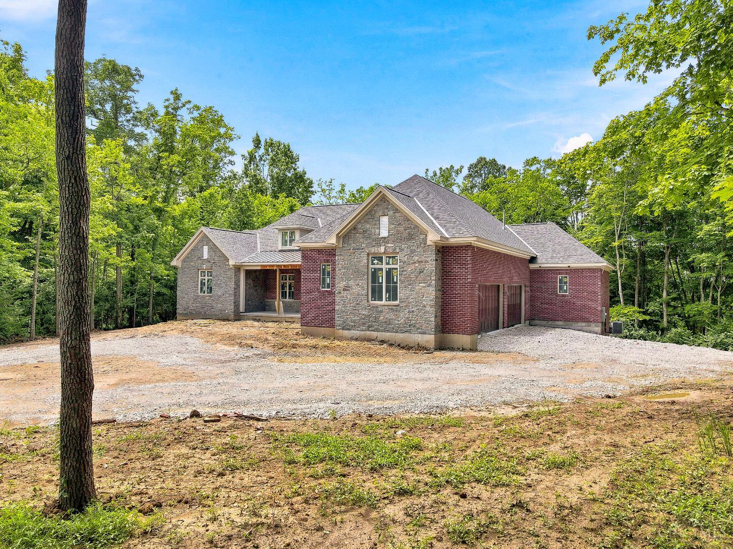 568 Locust Run Road Cincinnati, OH 45245 - Photo 2 of 65