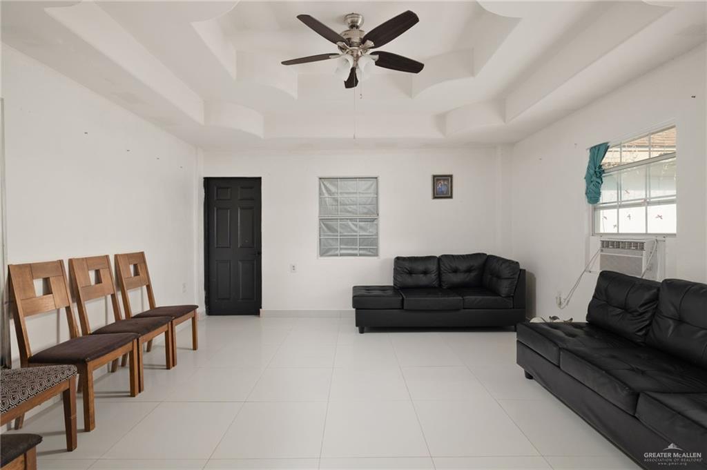 8220 Cardinal Delta Street Mission, TX 78574 - Photo 4 of 18 a living room with furniture and a couch