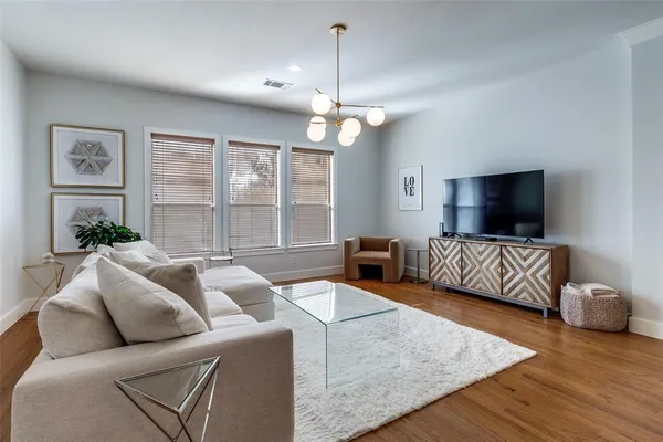$2,950 | 4830 Cedar Springs Road, Unit 11, Dallas, TX 75219