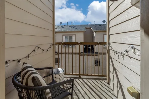 $2,950 | 4830 Cedar Springs Road, Unit 11, Dallas, TX 75219