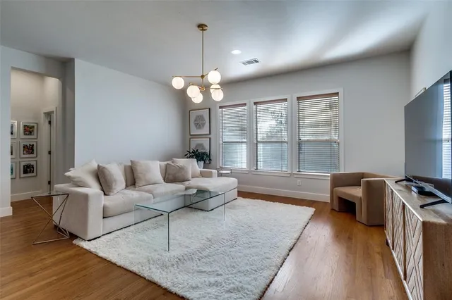 $3,800 | 4830 Cedar Springs Road, Unit 11, Dallas, TX 75219