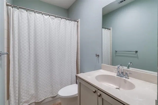 $3,800 | 4830 Cedar Springs Road, Unit 11, Dallas, TX 75219