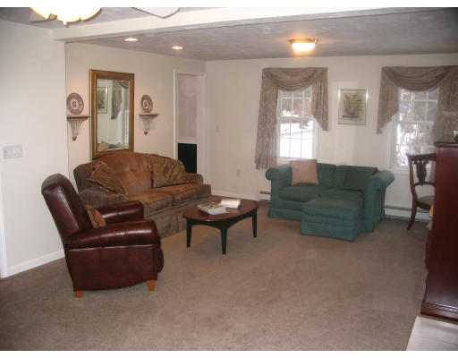 6 Old Farm Road Oxford, MA 01540 - Photo 5 of 24 Gallery Image 5