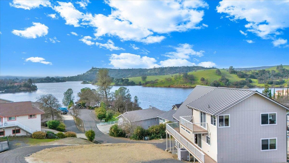 935 Foothill Road Copperopolis, CA 95228 - Photo 12 of 73