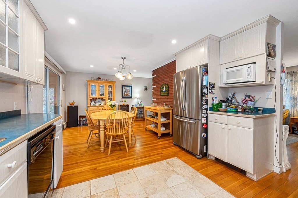 40 R Englewood Road Gloucester, MA 01930 - Photo 11 of 27 Gallery Image 11
