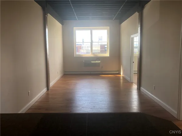 $1,850 | 617 Hiawatha Boulevard, Unit 6, Syracuse, NY 13208