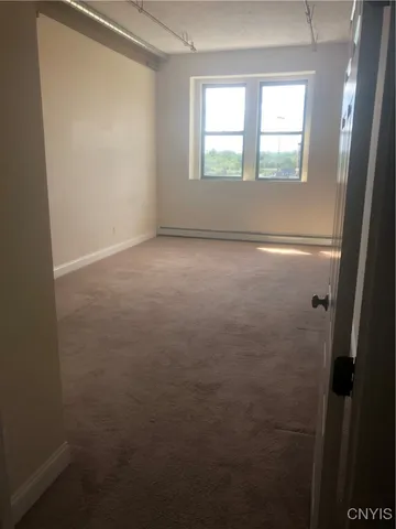 $1,850 | 617 Hiawatha Boulevard, Unit 6, Syracuse, NY 13208