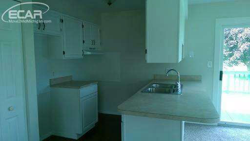 12091 North Lewis Road Clio, MI 48420 - Photo 5 of 17 21215814-4.JPG