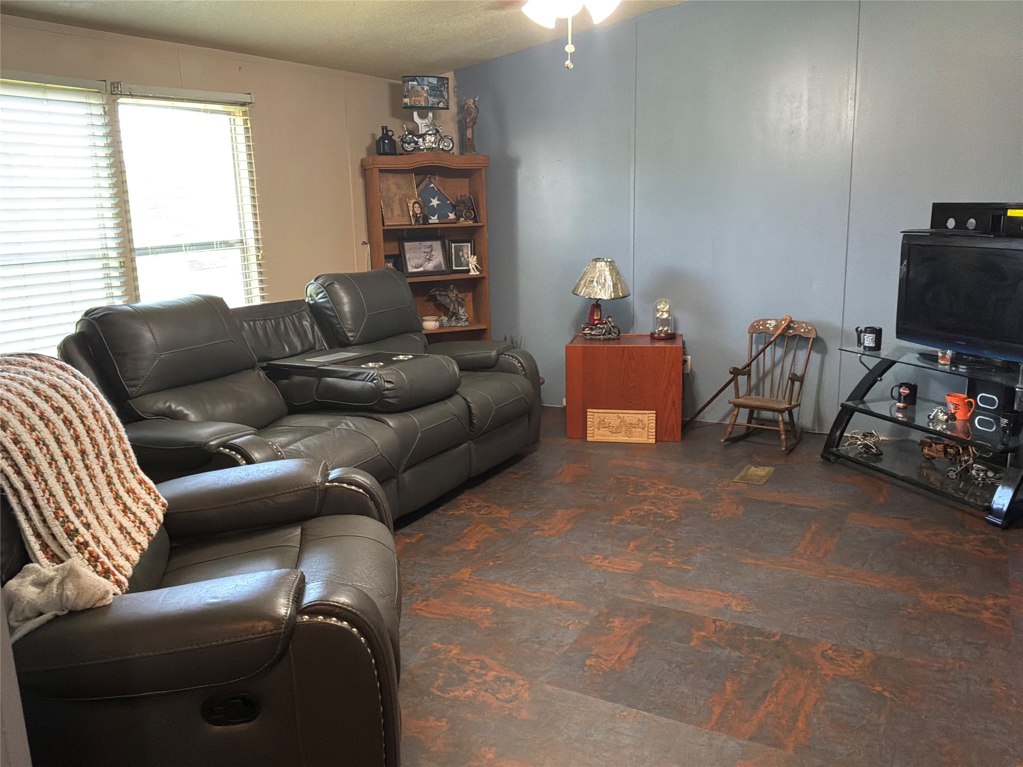 10207 Trey Road Needville, TX 77461 - Photo 17 of 19 den area.