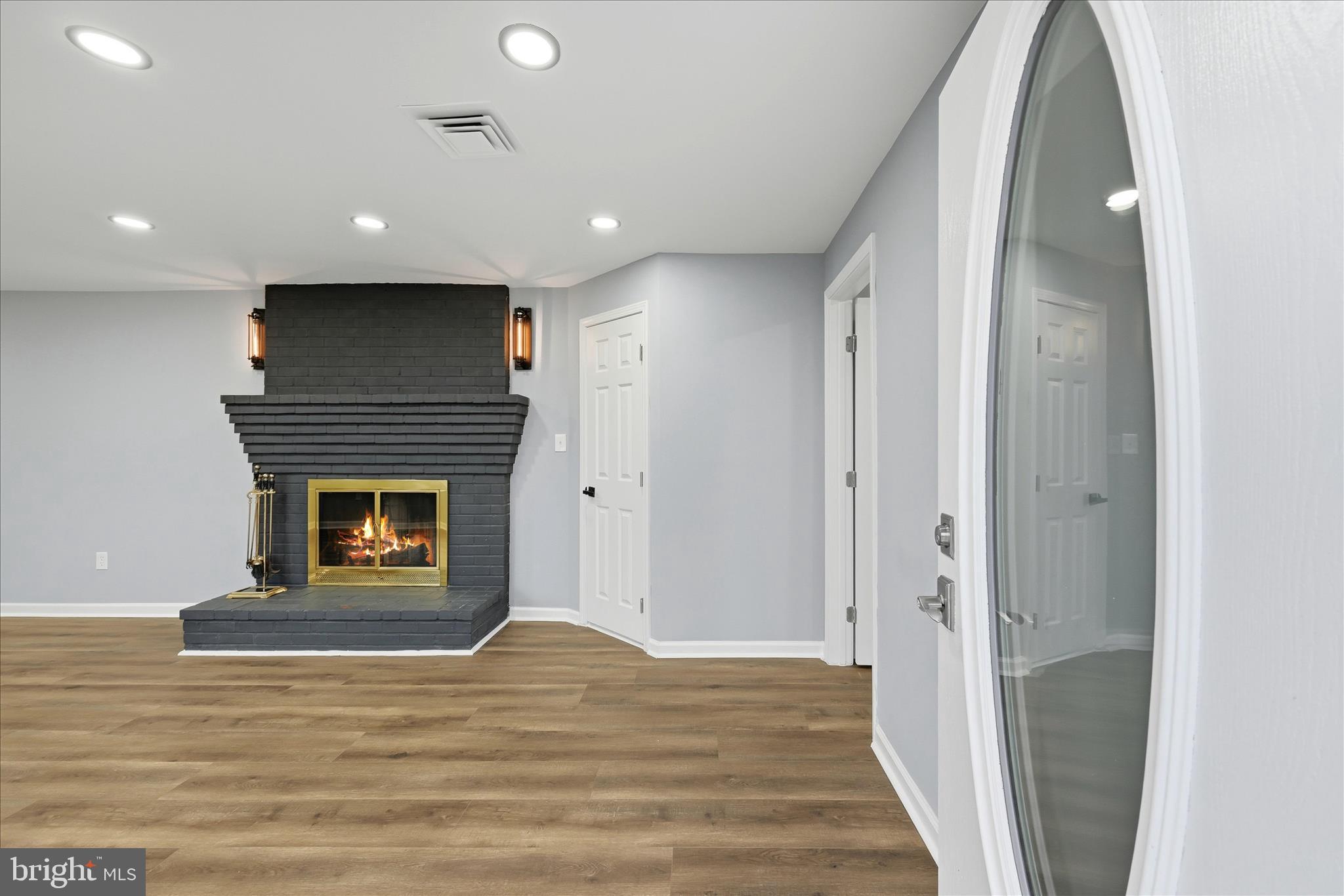 2639 Logmill Road Haymarket, VA 20169 - Photo 11 of 86 Entryway