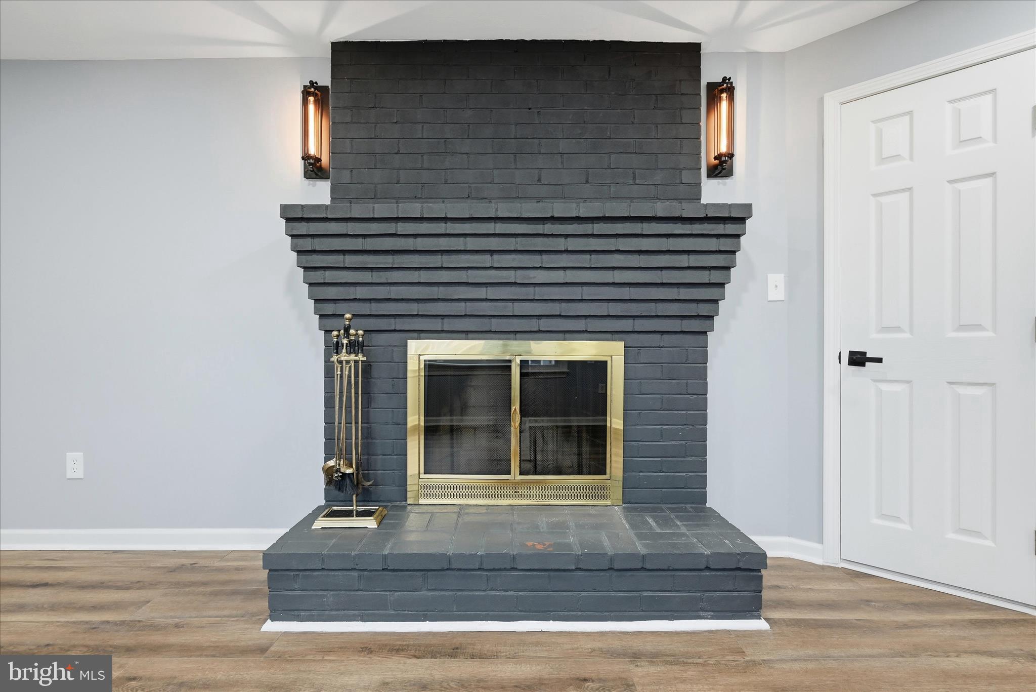 2639 Logmill Road Haymarket, VA 20169 - Photo 16 of 86 Fireplace