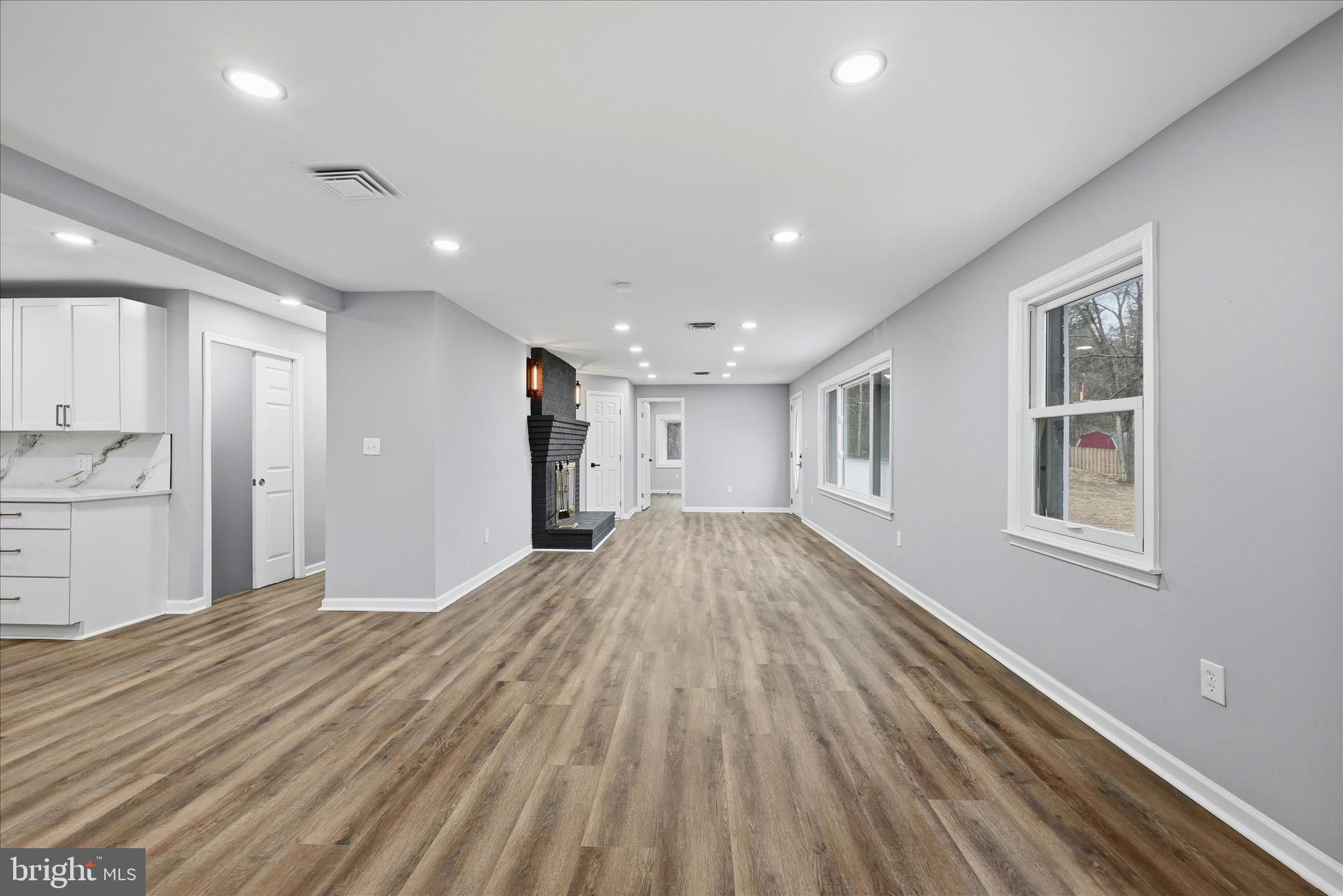 2639 Logmill Road Haymarket, VA 20169 - Photo 20 of 86 Living Room
